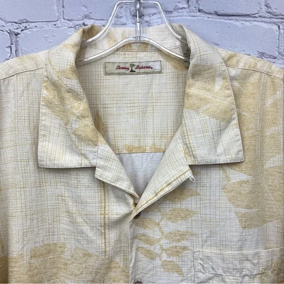 Tommy Bahama Short Sleeve Button Up Silk Hawaiian Shirt Golden Yellow Sz XL - Picture 3 of 16